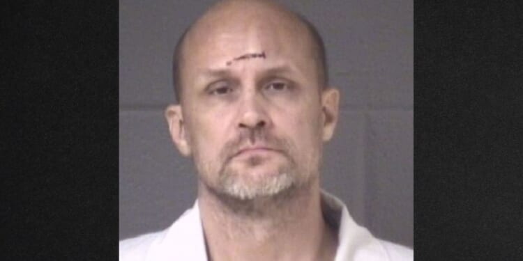 Dem-Appointed Judge Gives Trump Motorcade Knifeman Slap-on-the-Wrist Sentence for Attacking Cops | The Gateway Pundit
