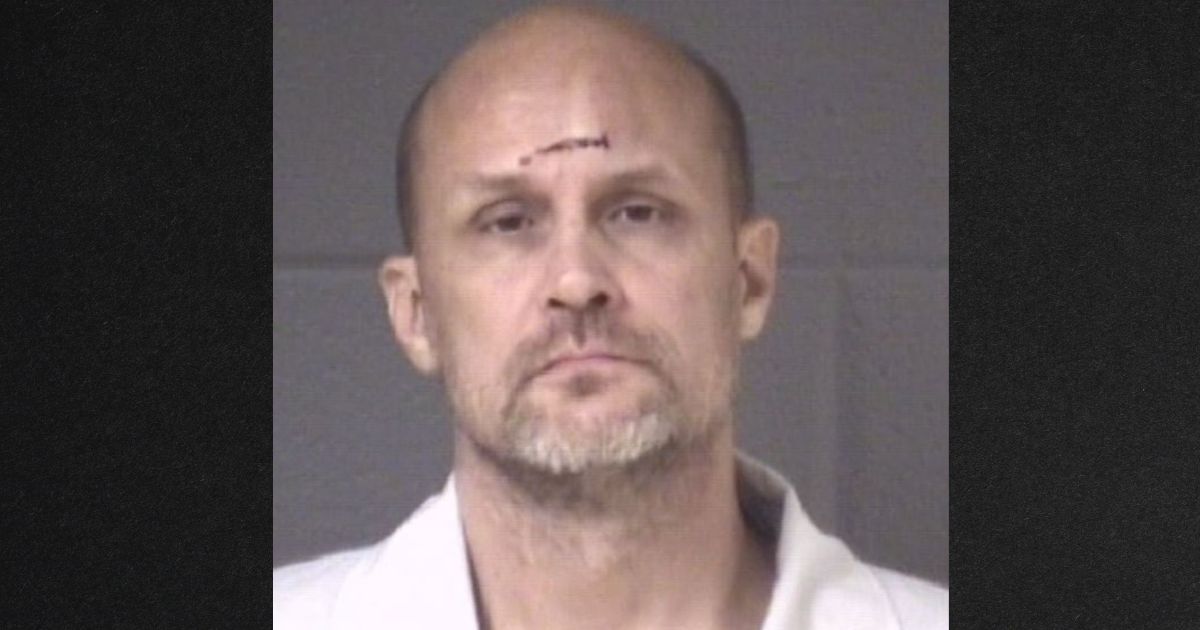 Dem-Appointed Judge Gives Trump Motorcade Knifeman Slap-on-the-Wrist Sentence for Attacking Cops | The Gateway Pundit