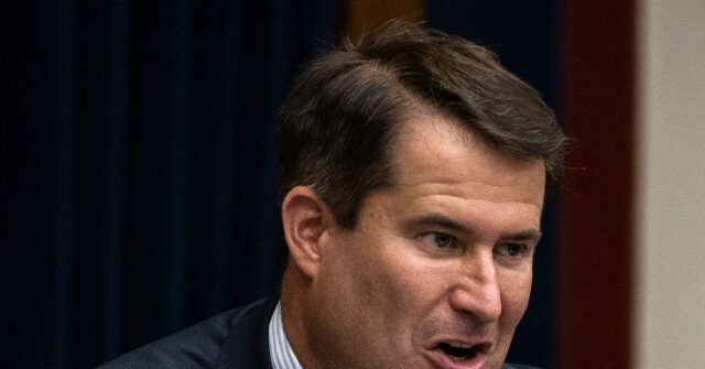 Dem Rep. Turns on AIPAC, Keeps Ties to Iran Regime-Linked Lobby NIAC
