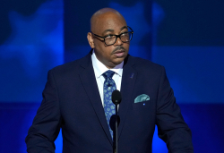 Democrats Lose a Key Ally in Shutdown Fight