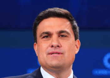 'Fight Between Trump and Mitch McConnell in KY'