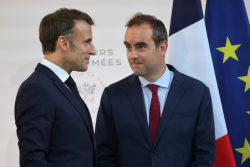 France in Fresh Turmoil After Prime Minister Resigns