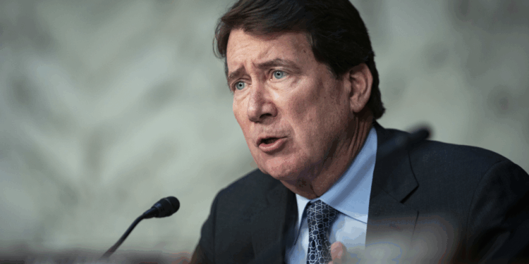 Hagerty presses Verizon after company allegedly shared his data with no notice