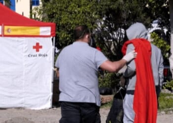 crisis-de-inmigracin-irregular-y-escalada-de-robos-en-espaa-2025-14.545-rdenes-de-expulsin-310.289-hurtos-y-un-aumento-del-6-en-delitos-violentos