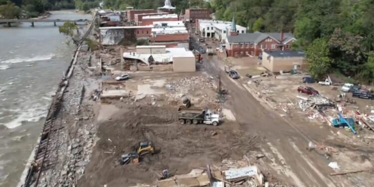 Journalist Exposes More Proof That FEMA Workers Collected Information About Politics of Disaster Victims | The Gateway Pundit