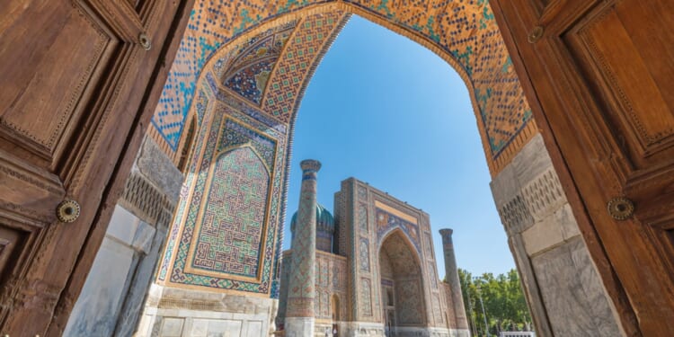 Samarkand mosque in Central Asia, Uzebkistan.