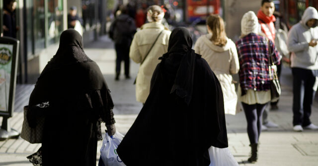 Portugal's Parliament Greenlights Burqa Ban to Protect Women