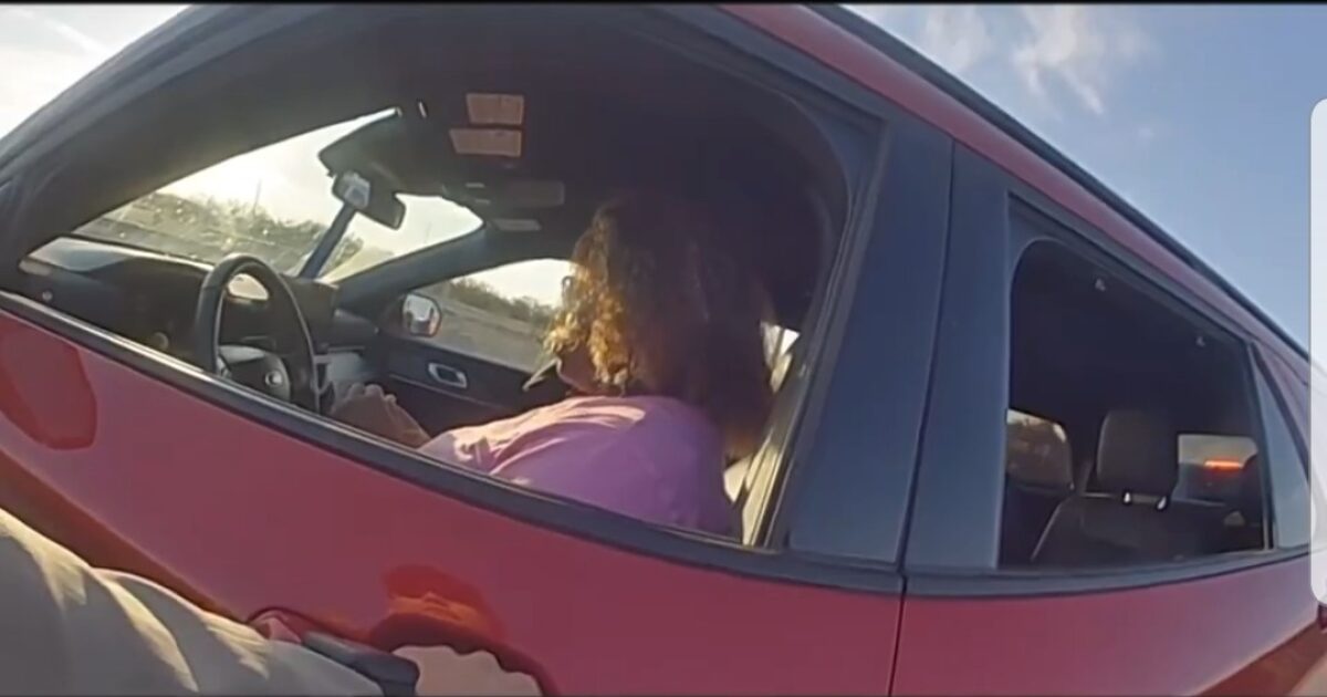 Texas DPS Pursue Human Smuggler After Driver Refuses to Turn Off Vehicle and Speeds Away with Passenger and Three Illegal Aliens (VIDEO) | The Gateway Pundit