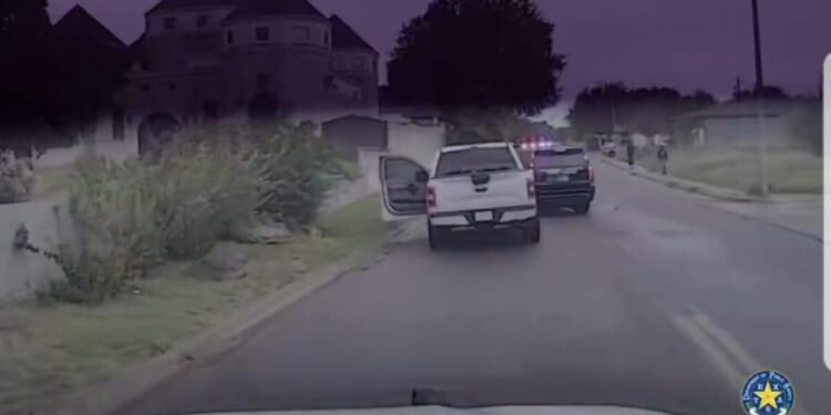 Texas DPS Pursues Human Smuggler in High-Speed Chase; Numerous Illegals Bail from Vehicle (VIDEO) | The Gateway Pundit