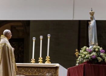 Thousands of pilgrims join Pope Leo XIV in St. Peter’s Square to pray the rosary for peace