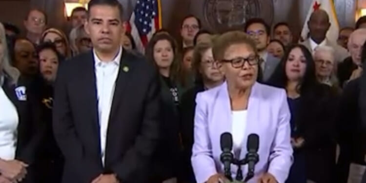 WATCH: Crazed Los Angeles Mayor Karen Bass and Democratic Lawmakers Call for Congressional Investigation into Claims of Homeland Security Unlawfully Detaining Illegals and Violent Leftists, Demand Records from Kristi Noem | The Gateway Pundit