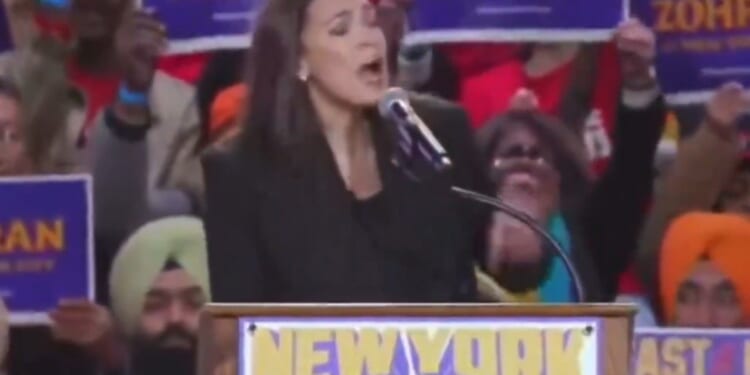 WTH?! AOC Goes On Unhinged Screaming Rant at Mamdani Rally (VIDEO) | The Gateway Pundit