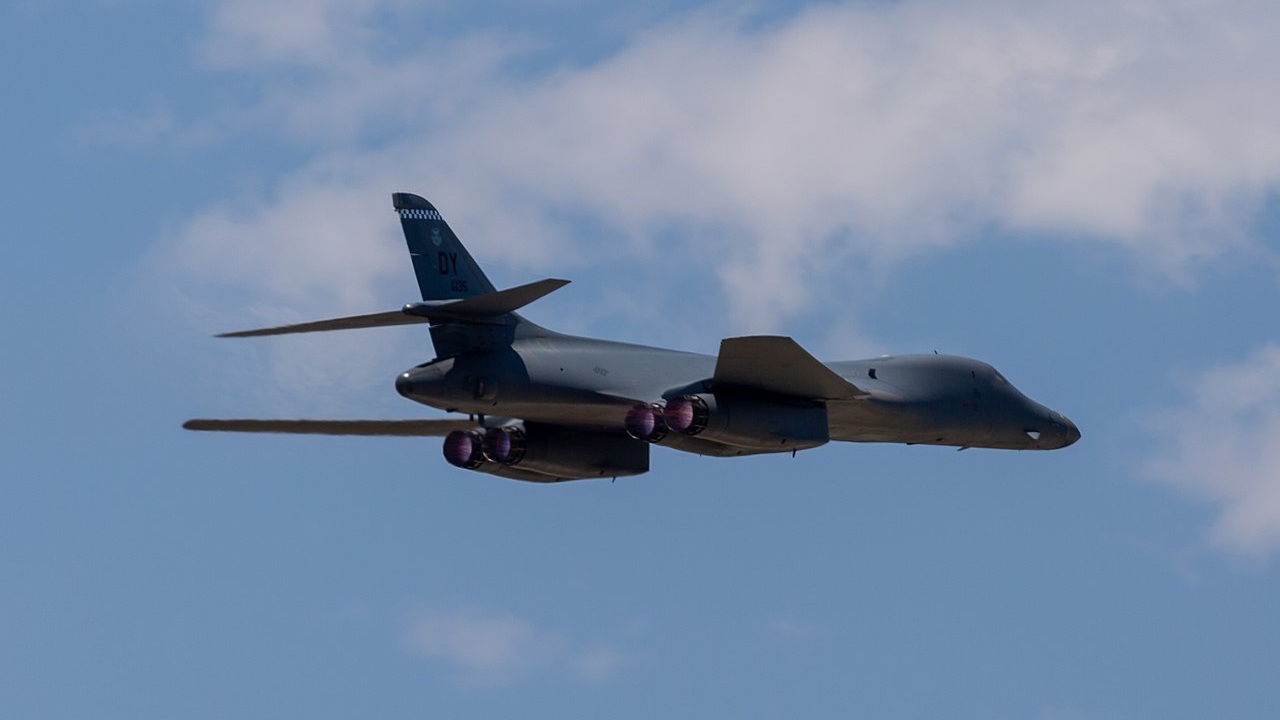 A B-1 Lancer in flight.