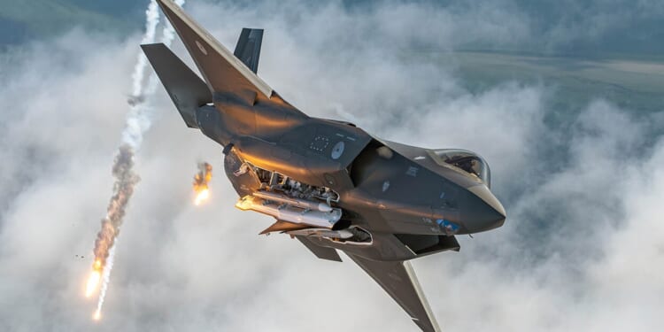 A Dutch F-35 in flight.