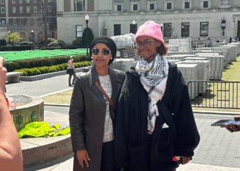 Ilhan Omar's Daughter Fundraises for Self-Described 'Jew Hater' Who Assaulted Jewish Counter-Protesters
