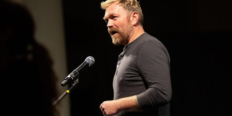 Maine Democrat says communist Reddit posts were jokes in Senate race