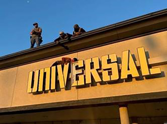 Illegal aliens arrested after attempting to flee from federal officers. (Immigration and Customs Enforcement)