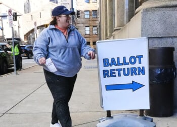 Pennsylvania Supreme Court retains all 3 Democratic justices on ballot