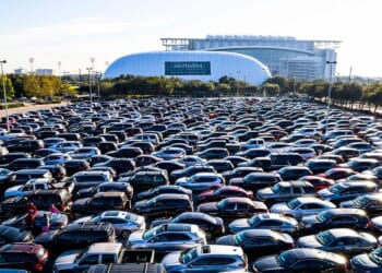 America’s longest shutdown breaks records and starves Americans