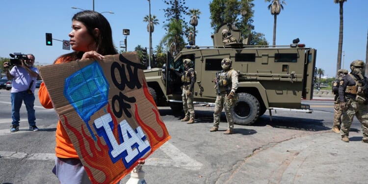 ‘Oh ffs sake’: DHS slams liberal outlet over Border Patrol LA father narrative