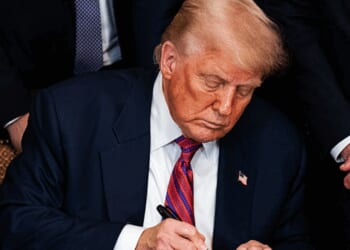 Trump pardons MLB legend and 'Celebrity Apprentice' cast member for 30-year-old tax fraud charges