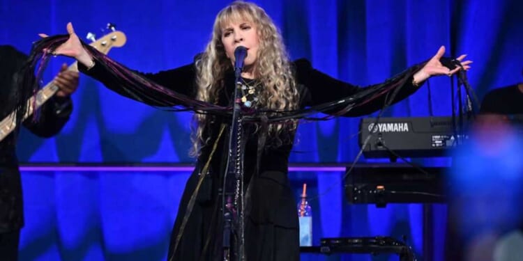 Fleetwood Mac’s real breakup story: Death before motherhood
