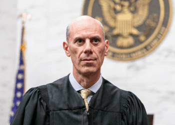 Boasberg to take up Trump contempt again in Alien Enemies Act case