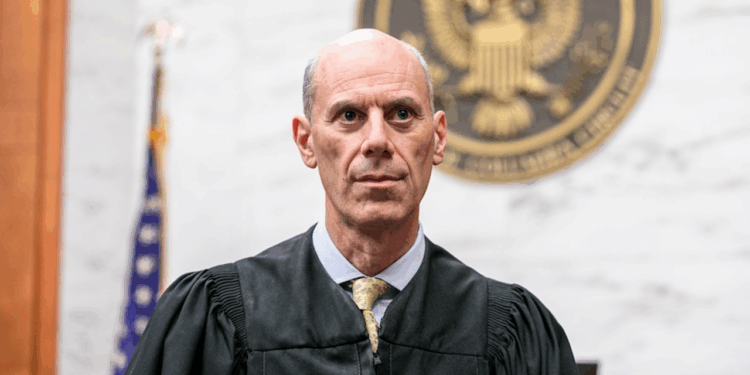 Boasberg to take up Trump contempt again in Alien Enemies Act case