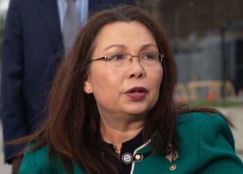 Duckworth staffer fired for impersonating attorney to help illegal alien