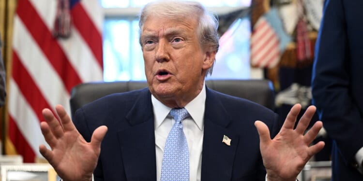 Trump won't rule out sending troops to Venezuela amid drug crackdown