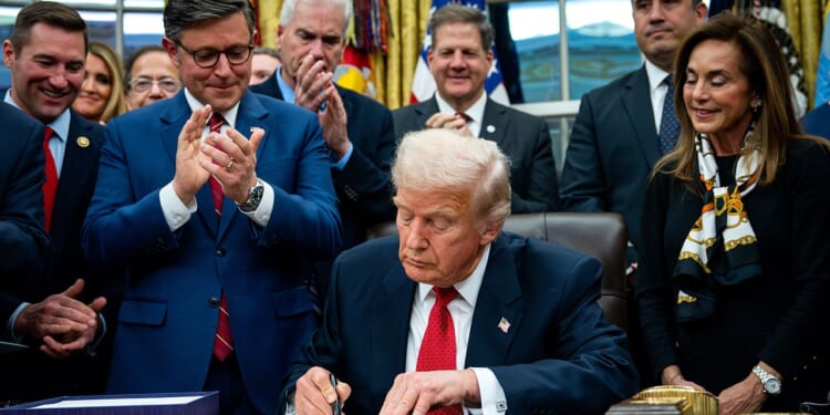 Trump approval rating hits record low in Fox News poll