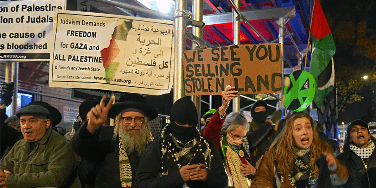 NY leaders condemn pro-Palestinian 'intifada' chants at NYC synagogue protest