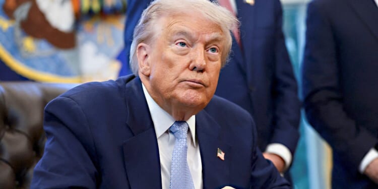 Graham warns Congress not to 'screw this up'; Russia sanctions bill hangs in balance