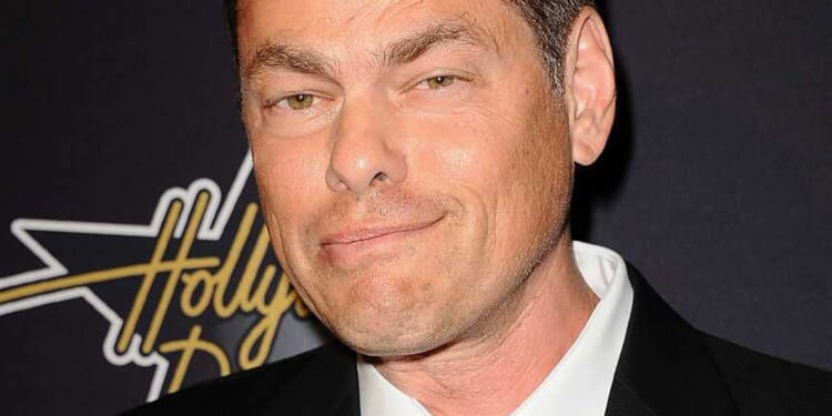 'We're not chopping nuts': ShamWow guy files to run for Congress — as a Republican