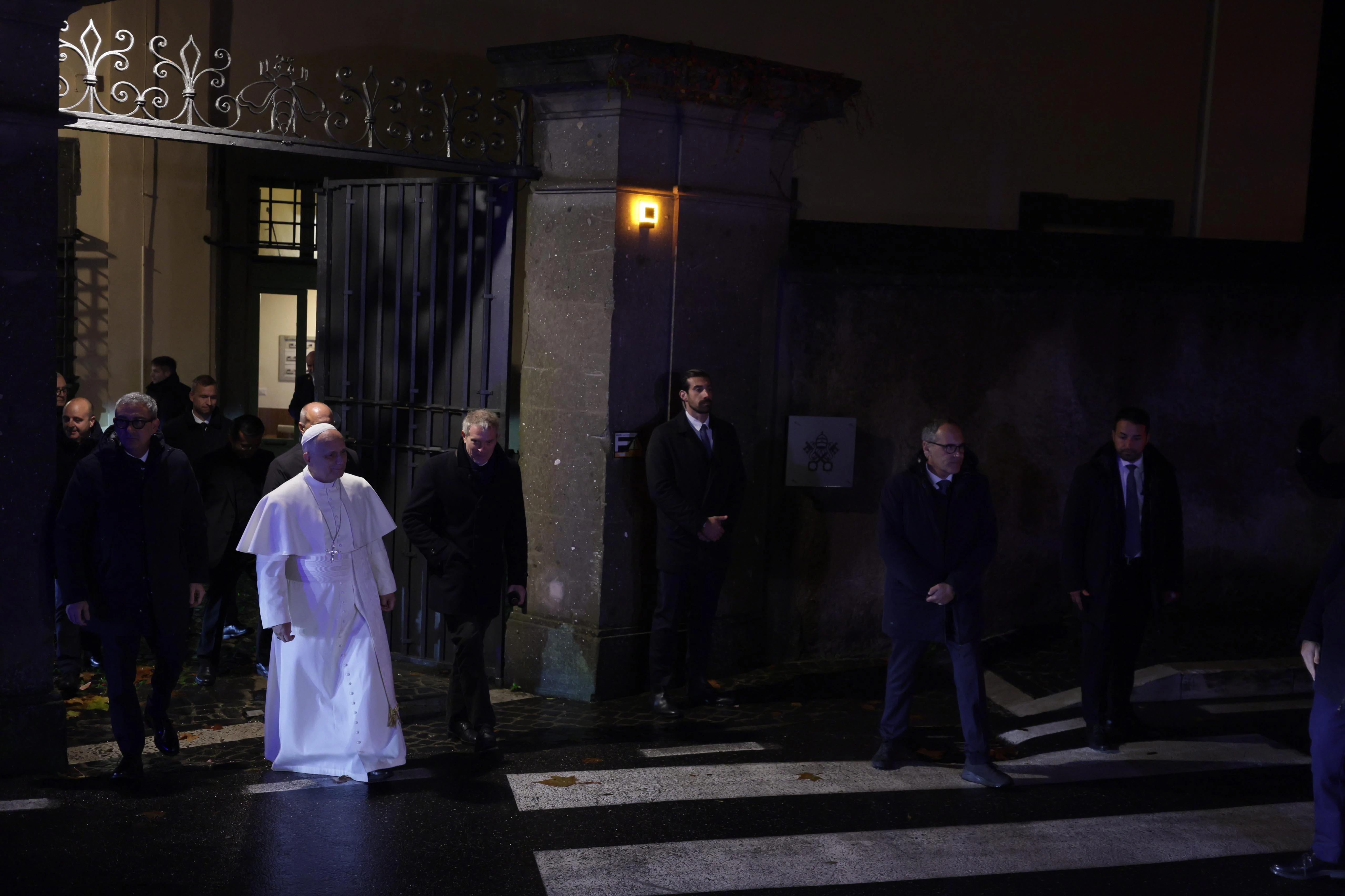 Pope Leo XIV exits the papal villa of Castel Gandolfo on Nov. 25, 2025. Credit: Daniel Ibáñez/CNA