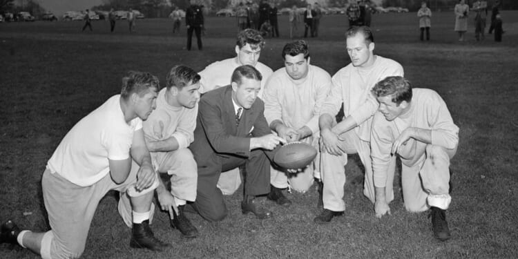 Frank Leahy Biography Recalls College Football in Simpler Times