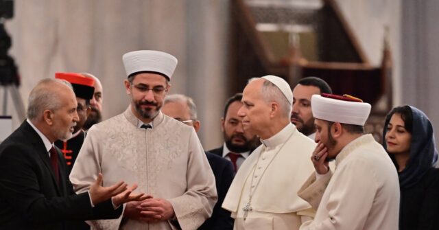 Pope Leo Declines to Pray at Istanbul's Blue Mosque