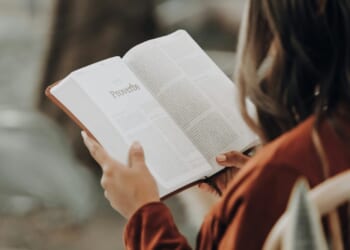 Committing to Spiritual Reading in a Digital Age