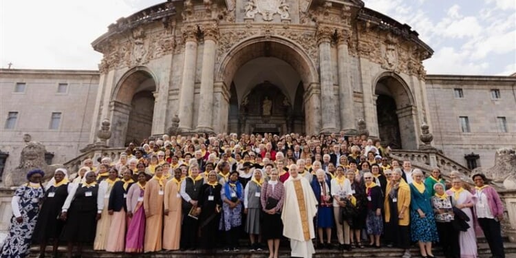 Congregation of Jesus and Loretto Sisters merge into 1 congregation – Catholic World Report