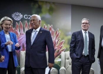 Europeans Meet in South Africa to Counter Trump Ukraine Peace Deal