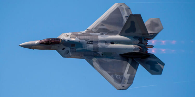 The United States Air Force F-22 Demo Team performs at the 2025 Naval Air Station (NAS) Oceana Air Show aboard NAS Oceana, Sept. 20, 2025.