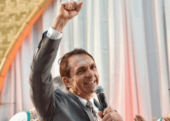 Ft. Lauderdale Mayor Allegedly Attacked by Ex-Fiancée Half His Age