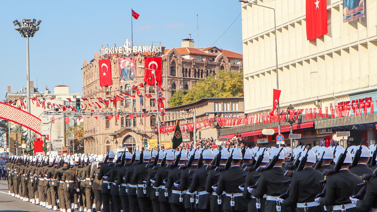 Turkish troops marching in a parade.
