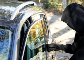 Man Allegedly Tries to Carjack Off-Duty Deputy's Vehicle, Gets Shot Dead