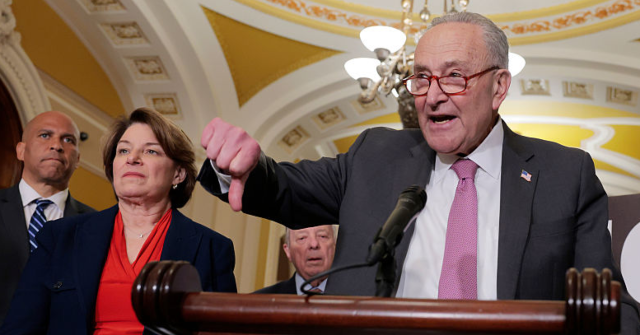 'Many' Dems Pressured by Left to Abandon Support for Ending Shutdown
