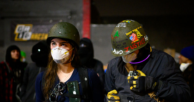 Mask Ban Is In Effect Around Federal Facilities