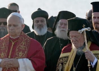 Pope Leo XIV Offers Emotional Prayer Meeting to Islamist Turkey's Small Catholic Community
