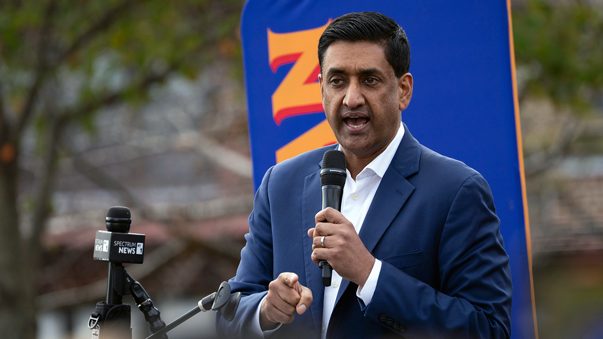 Rep. Ro Khanna campaigns for Zohran Mamdani
