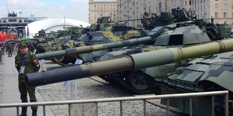 Russia Wants to Take Back Second Place in Global Arms Sales