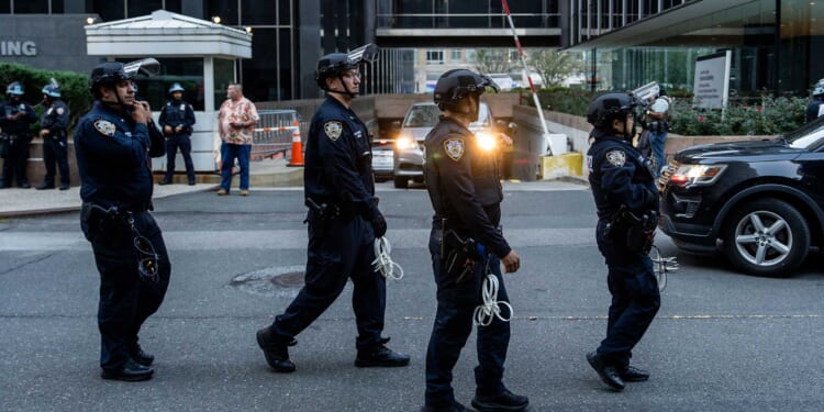 The NYPD Prepares for a Mamdani Mayoralty